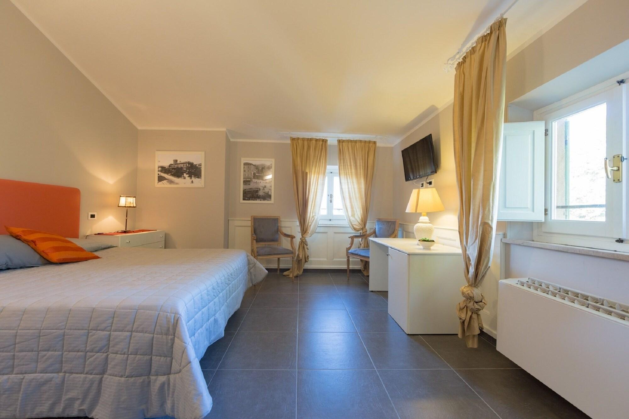 Hotel Miro مونتيكاتيني تيرمي المظهر الخارجي الصورة