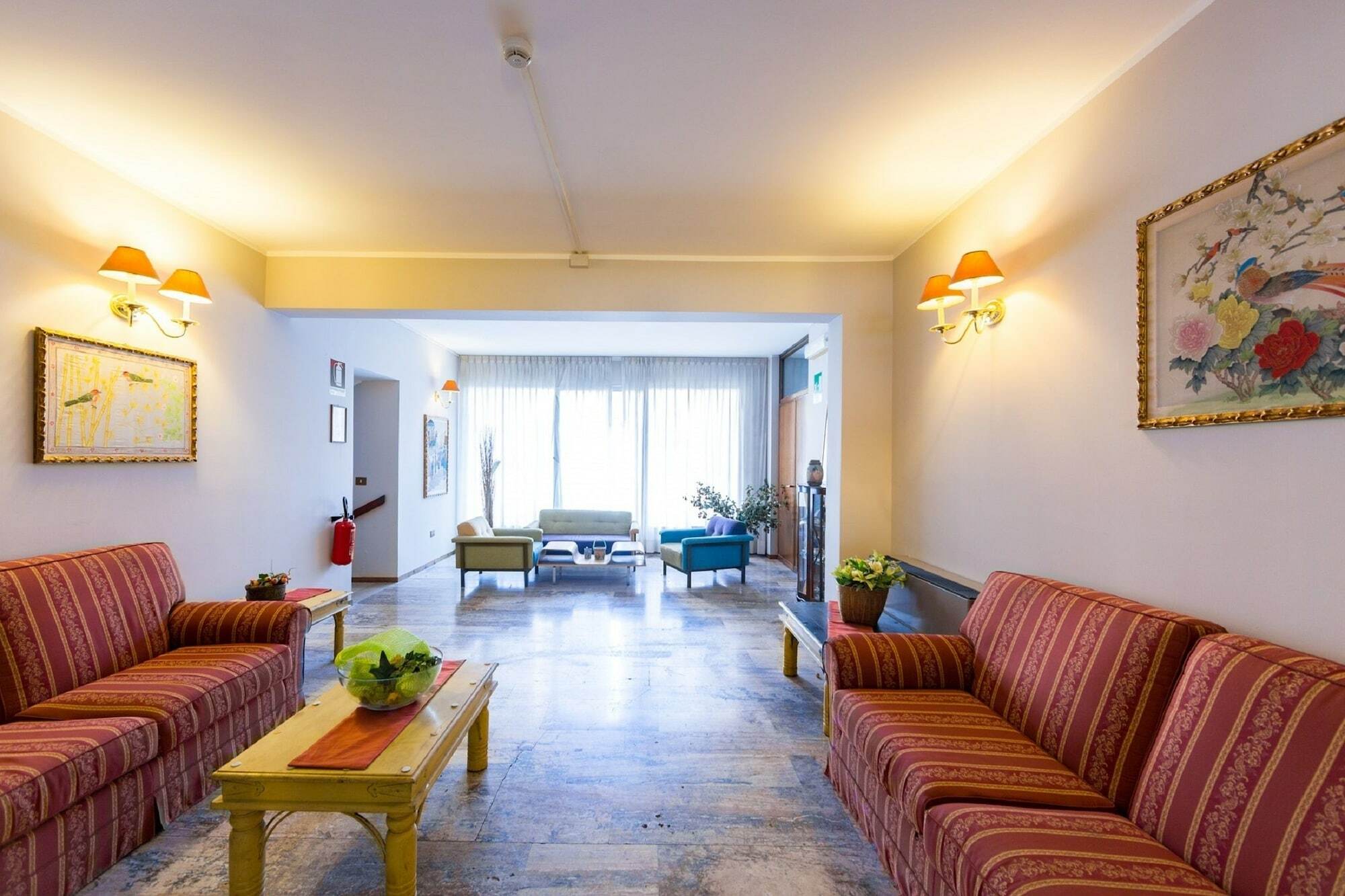 Hotel Miro مونتيكاتيني تيرمي المظهر الخارجي الصورة